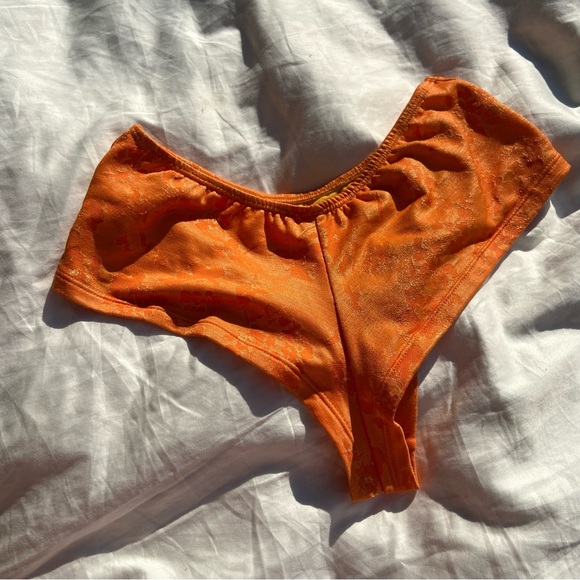 Em and May Bikini - Picture 9 of 13